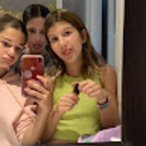 Meet your Posher, Holly